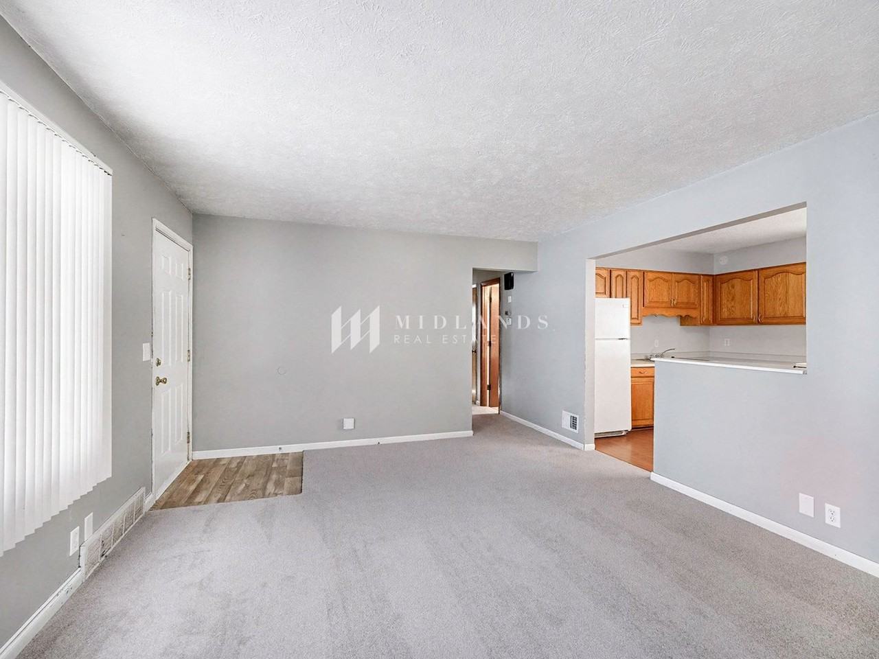 8623 C St - Photo 3 of 18