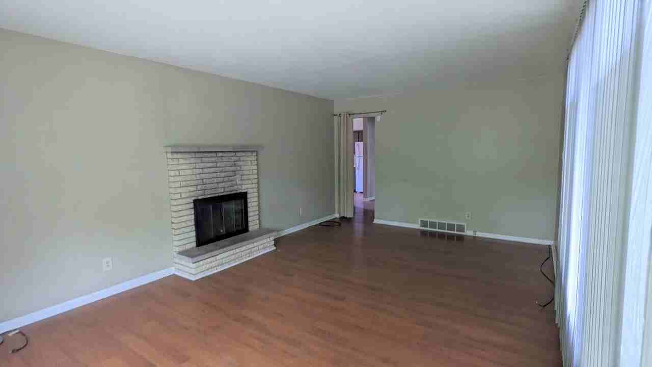 1264 Flower Avenue - Photo 3 of 11