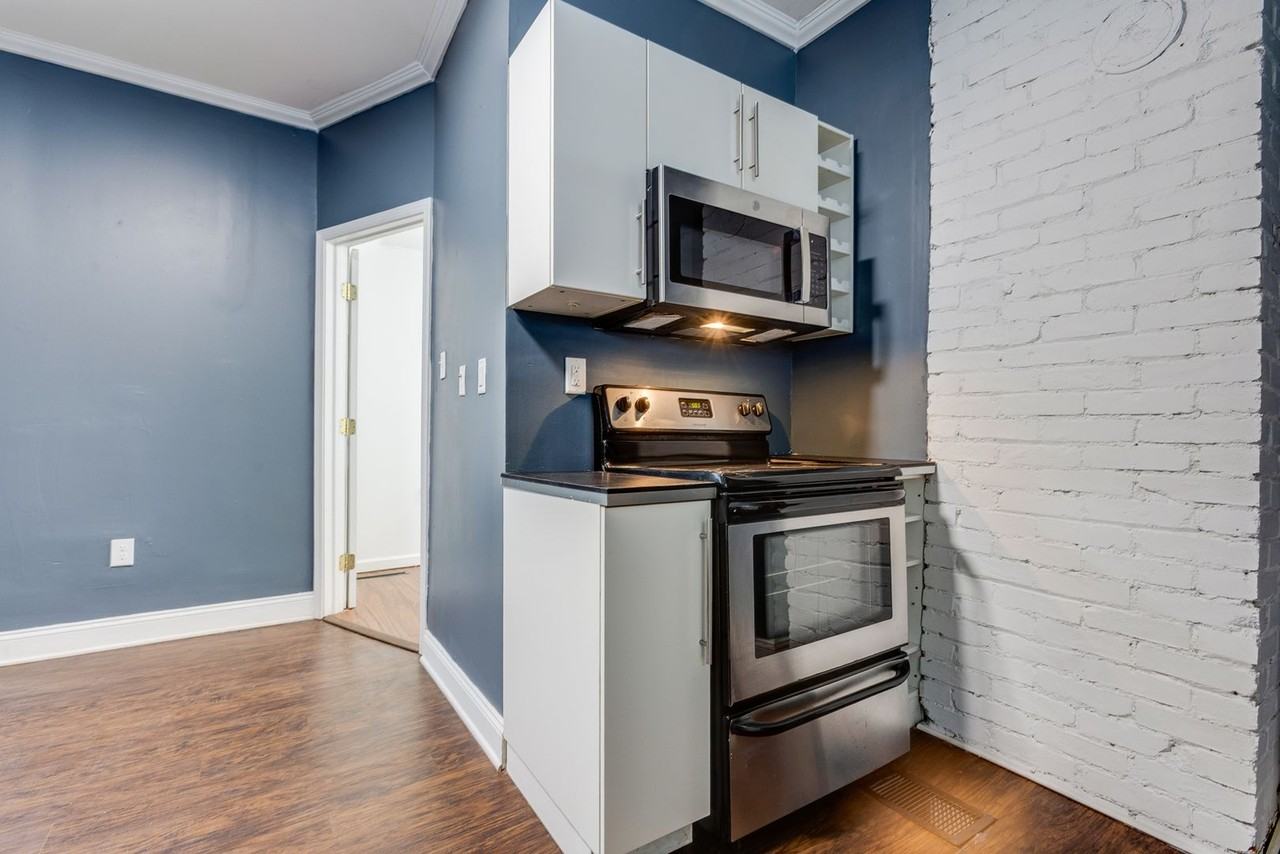 2623 S 18th St - Photo 6 of 38