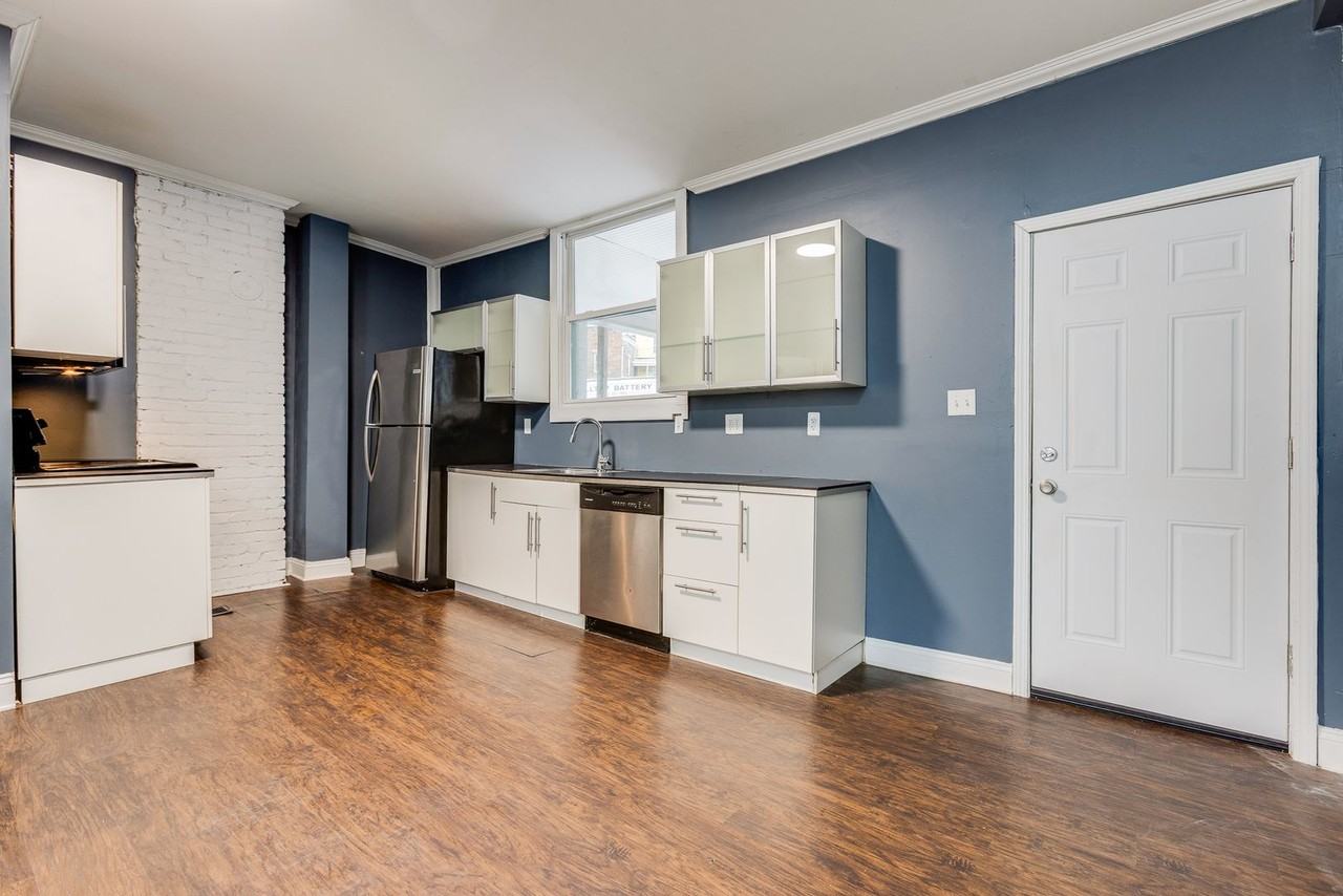 2623 S 18th St - Photo 7 of 38