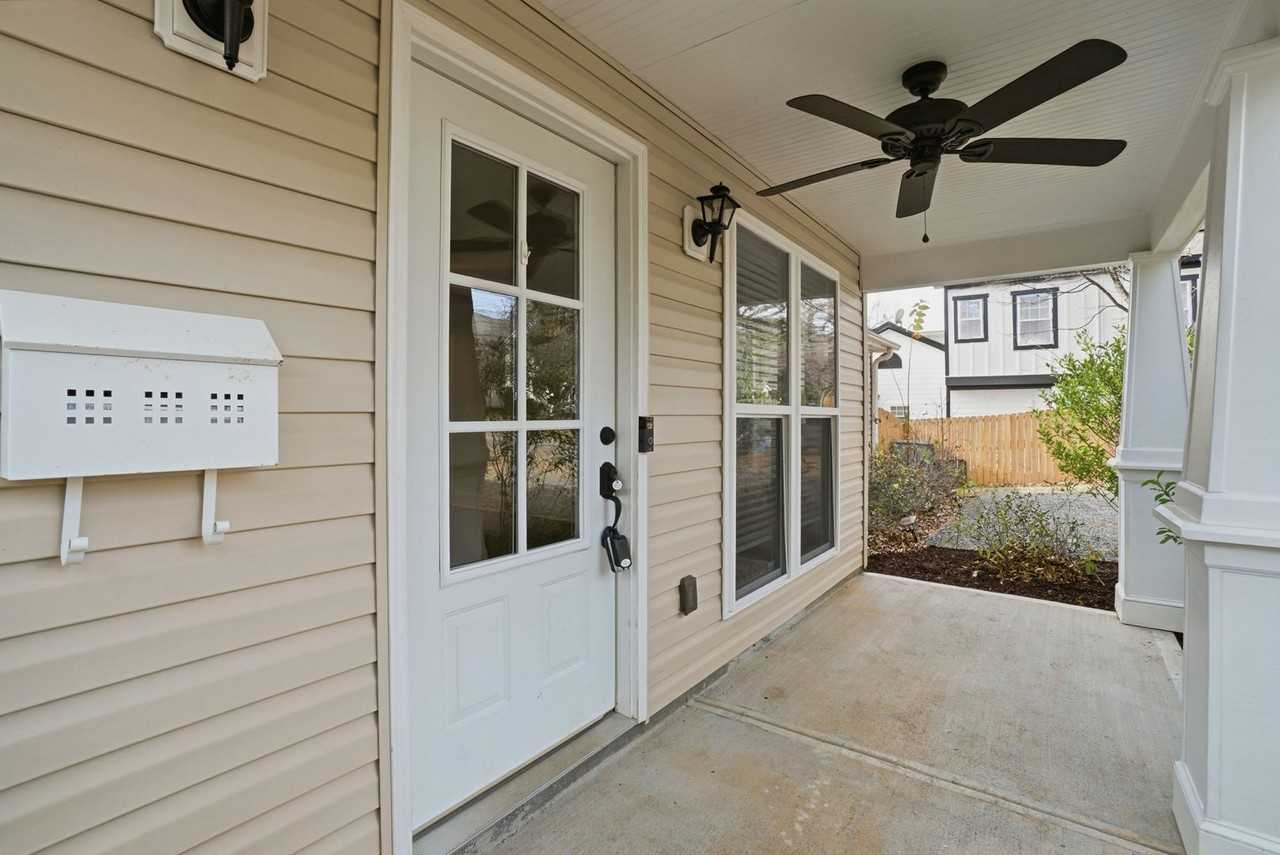 2830 Hilliard Dr - Photo 3 of 30