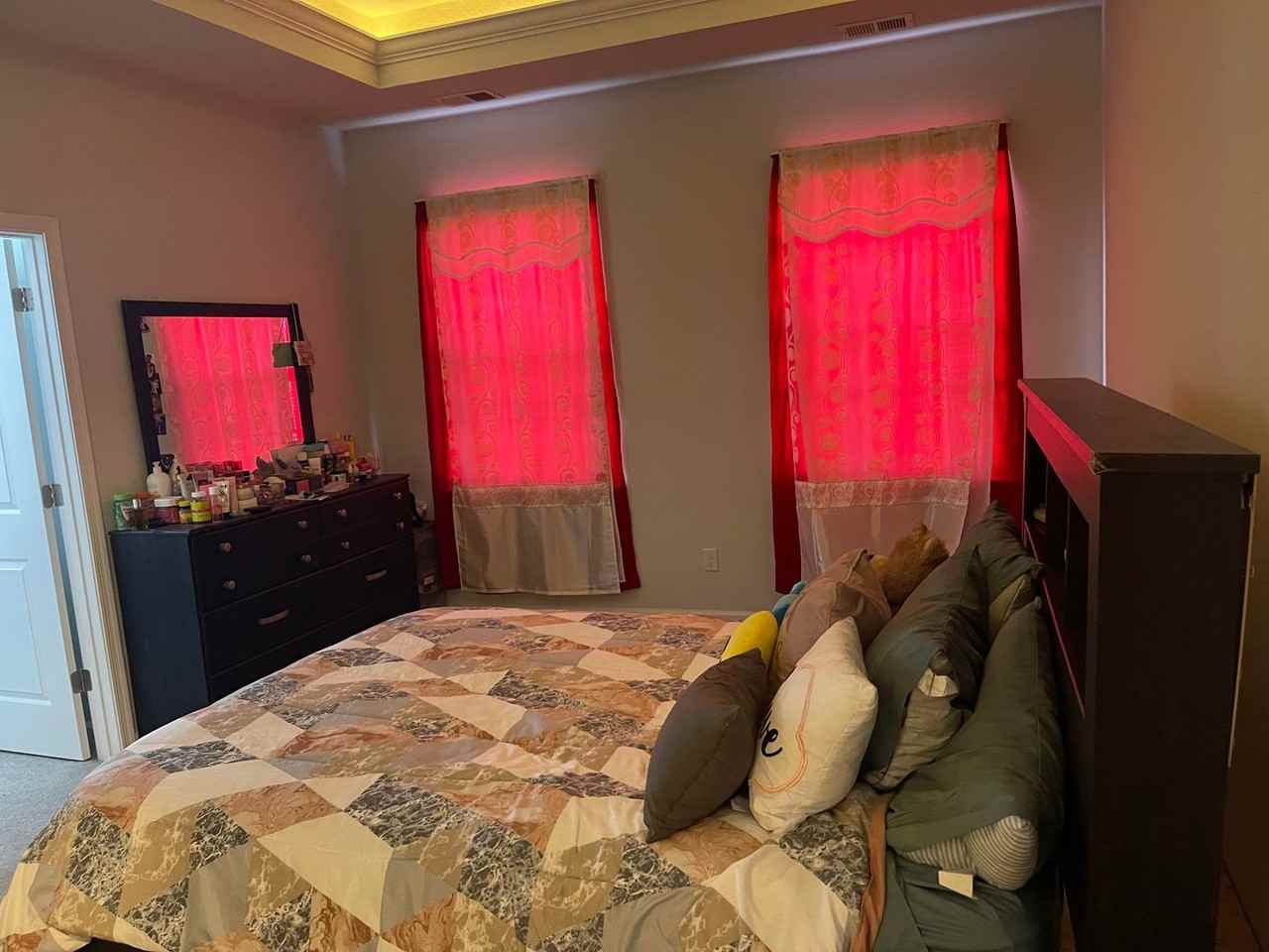 2105 Belden Avenue - Photo 5 of 23