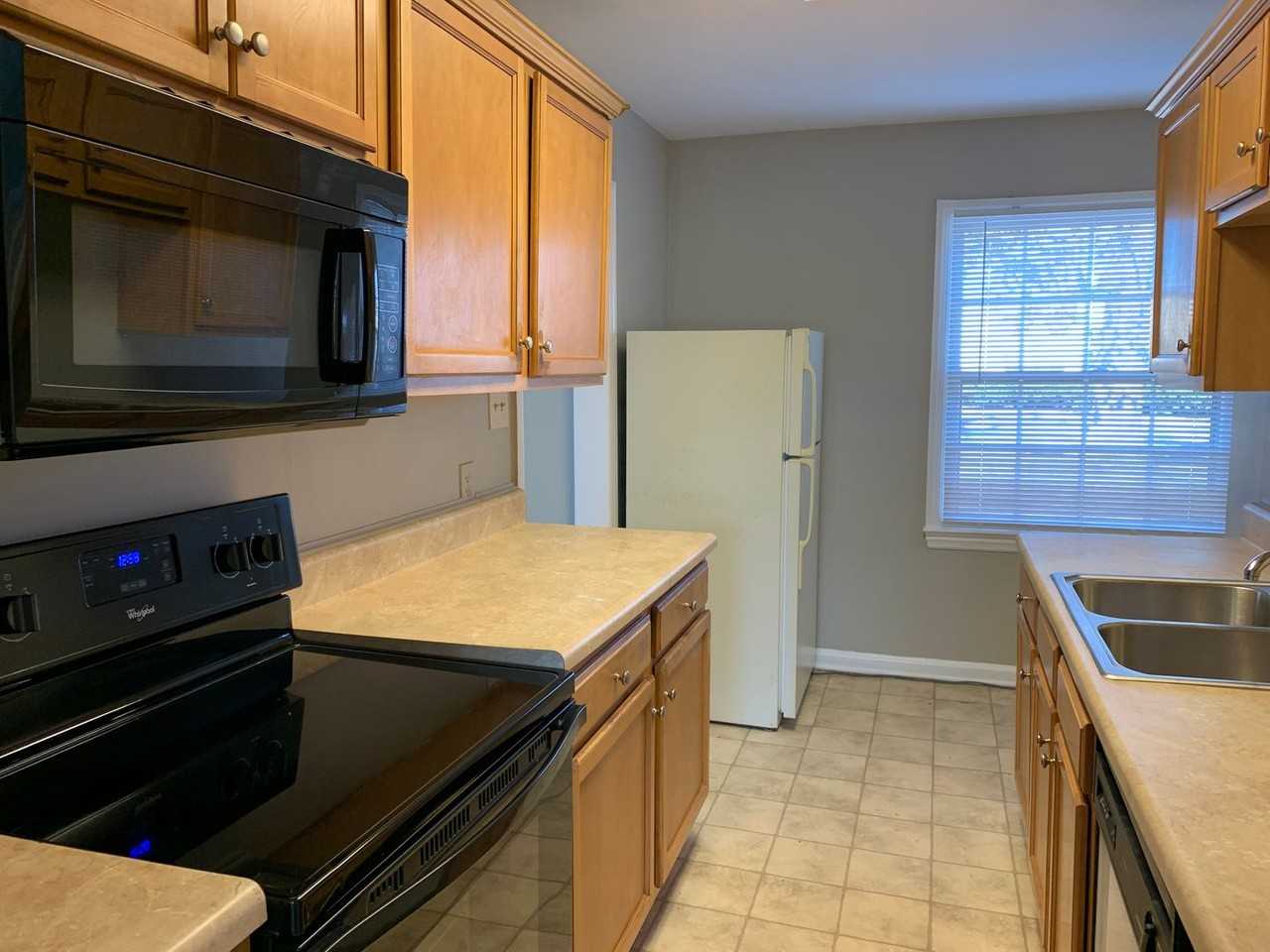 2615 Vanstory St - Photo 7 of 23