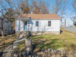 featured image of 74 Forest Hill Avenue Northeast