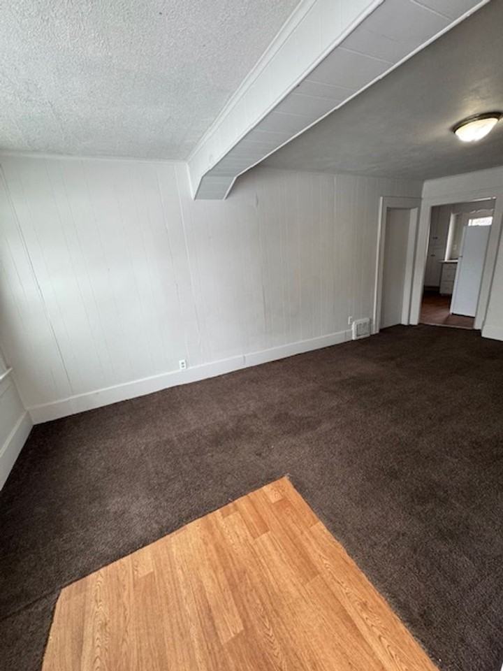 414 Hamilton Avenue - Photo 2 of 7