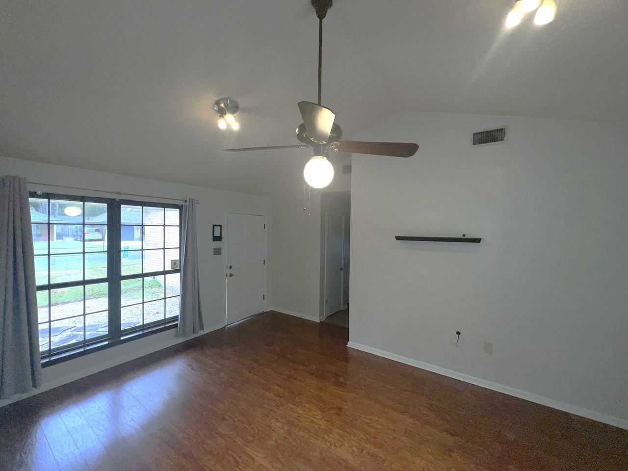 932 Briarrose Drive - Photo 3 of 14