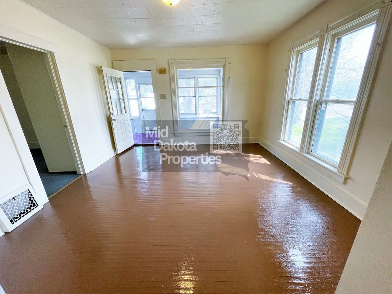 509 East 1st Avenue - Photo 3 of 18