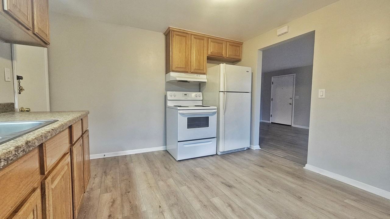 7414 Rainier Avenue South - Photo 6 of 14