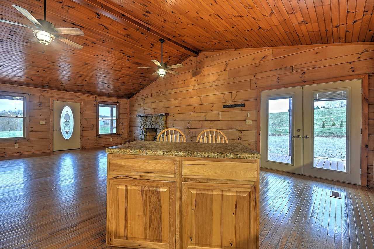 13625 Horton Hwy - Photo 3 of 35