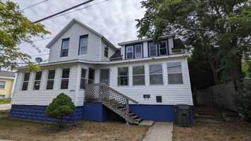 featured image of 1464 Beach Street