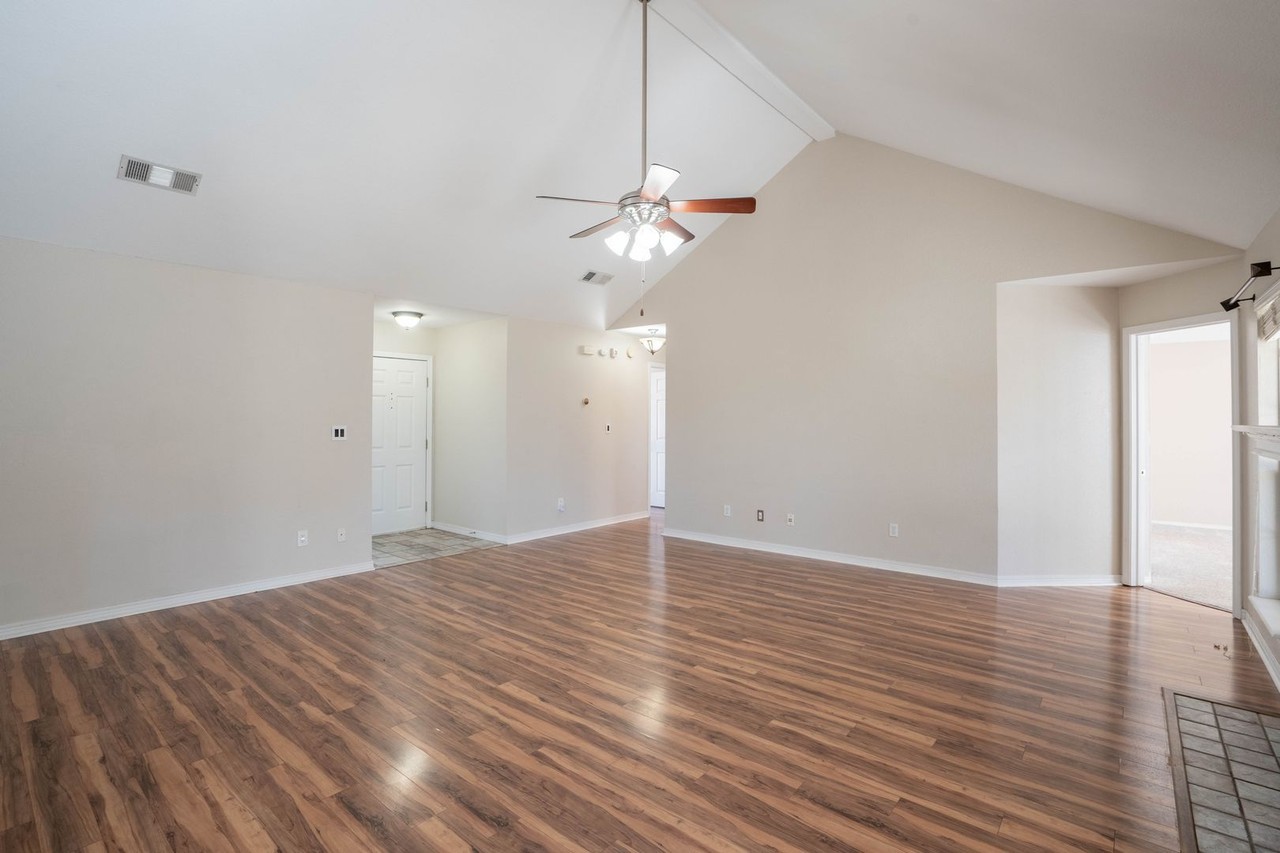11010 E 118th Ct N - Photo 6 of 17