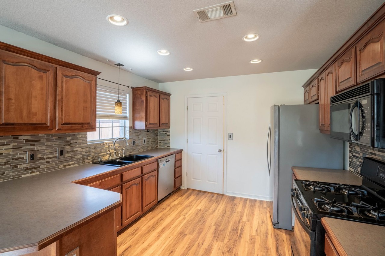 11010 E 118th Ct N - Photo 7 of 17