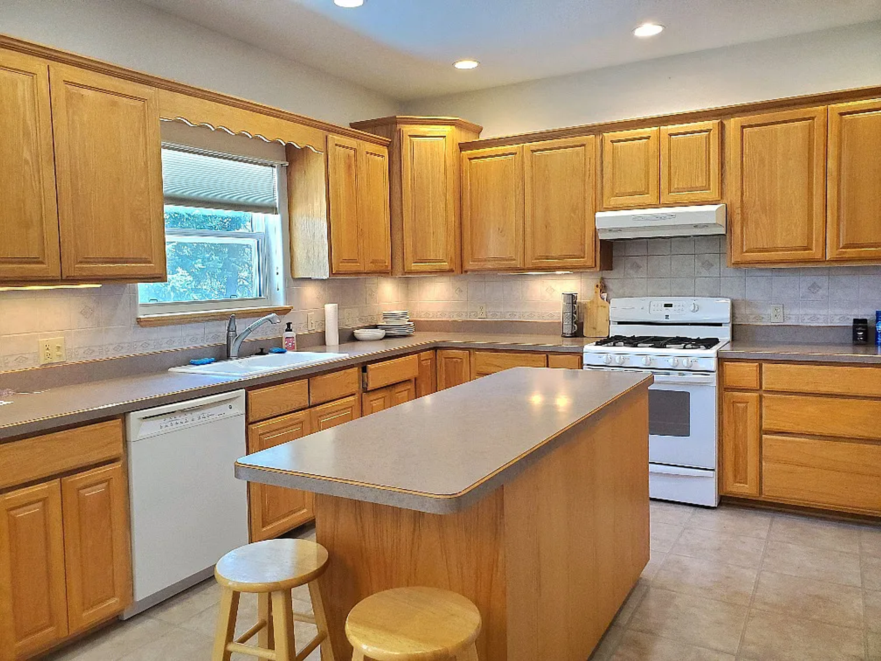 2135 Drift Water Way - Photo 6 of 18