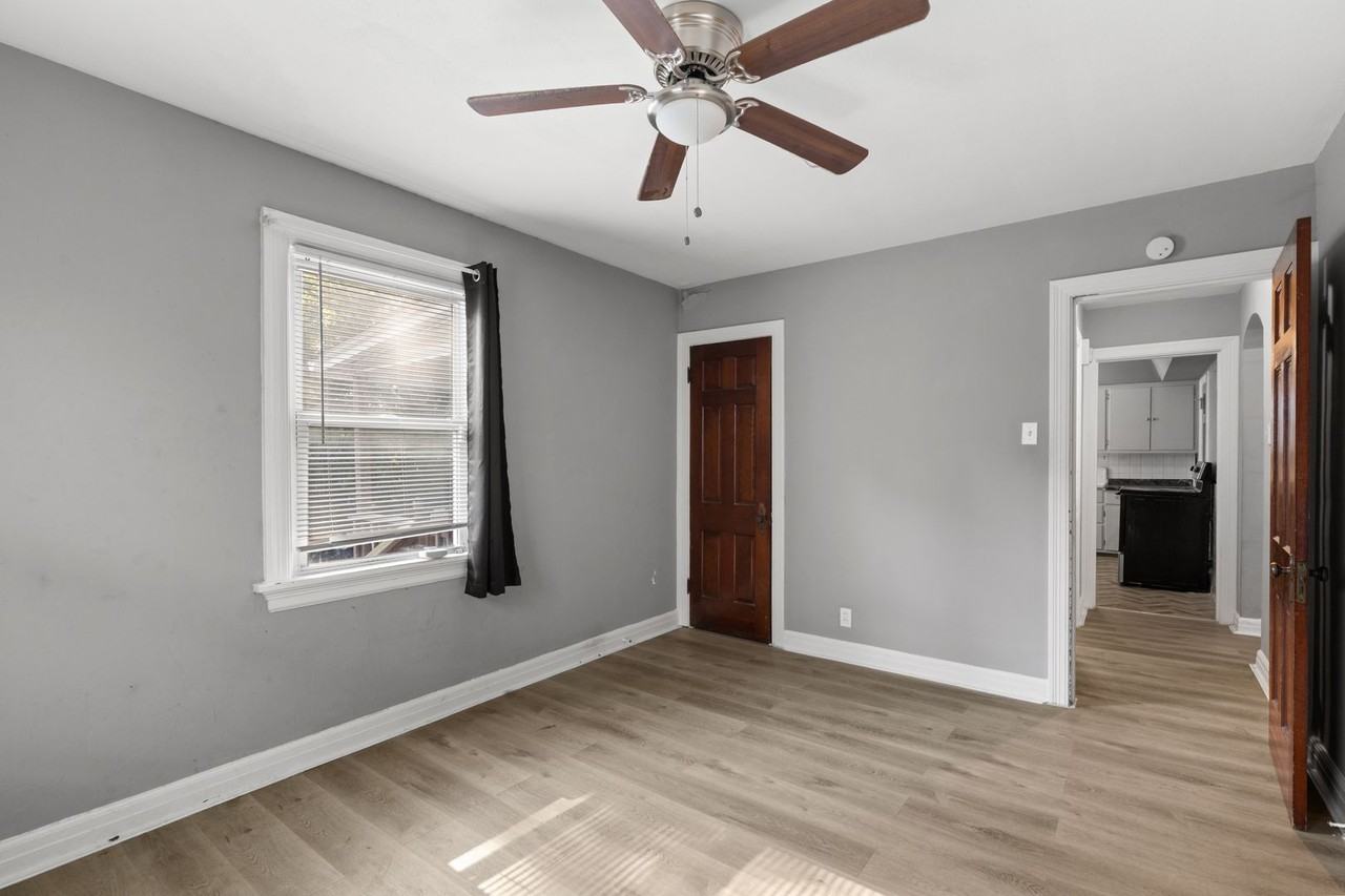 10050 Diamond Drive - Photo 4 of 24