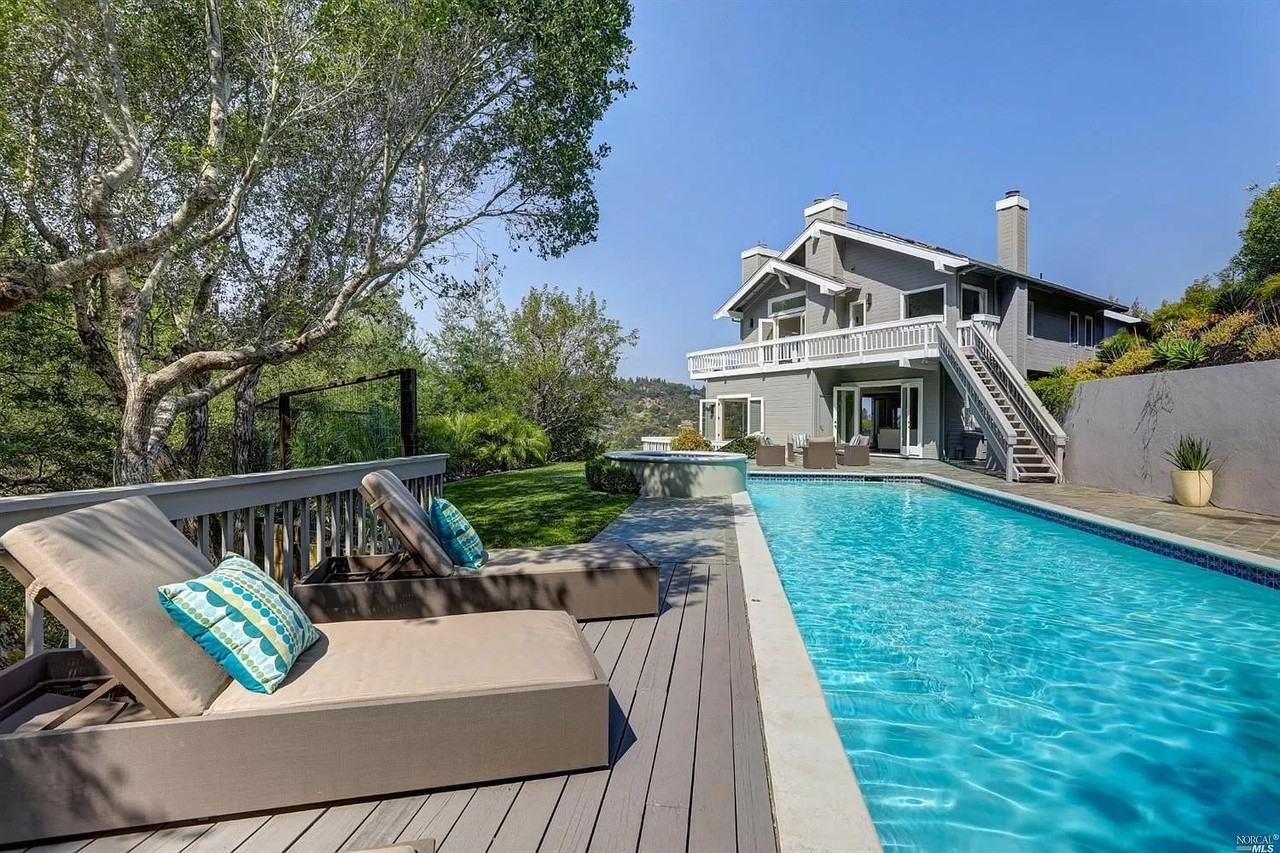 216 Evergreen Dr - Photo 4 of 50