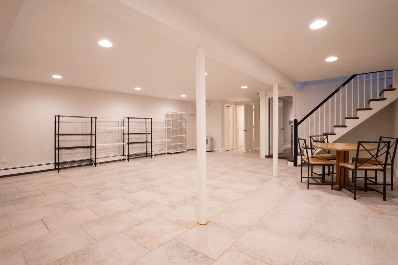 14 Pudding Stone Lane - Photo 3 of 28