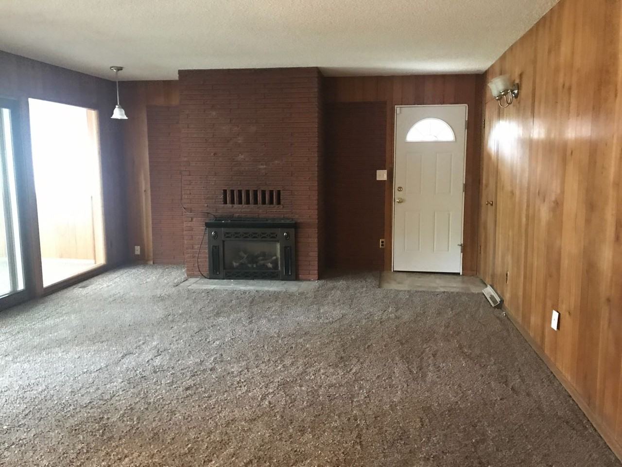 3825 East 18th Avenue - Photo 3 of 19