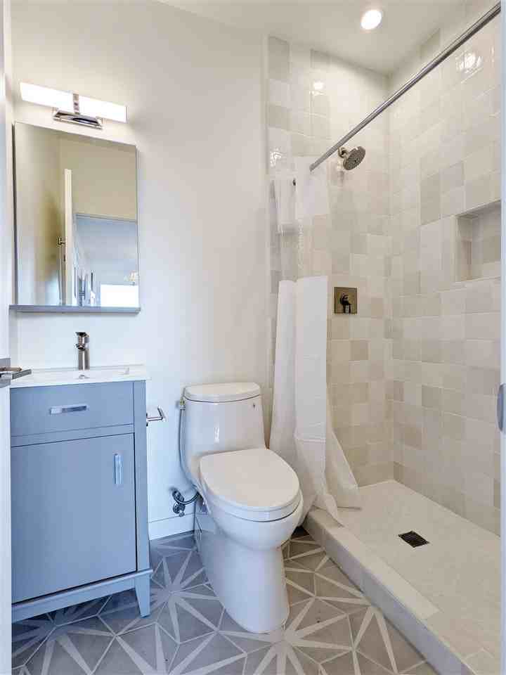 461 Greenwich St - Photo 7 of 20