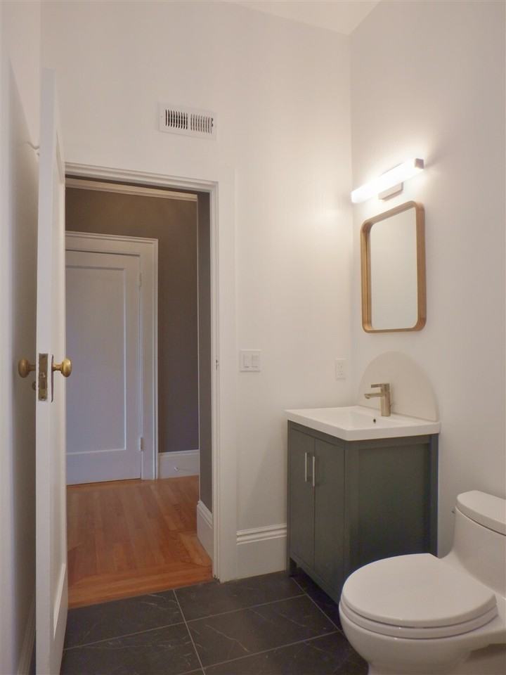 1856 Green St #1 - Photo 6 of 17