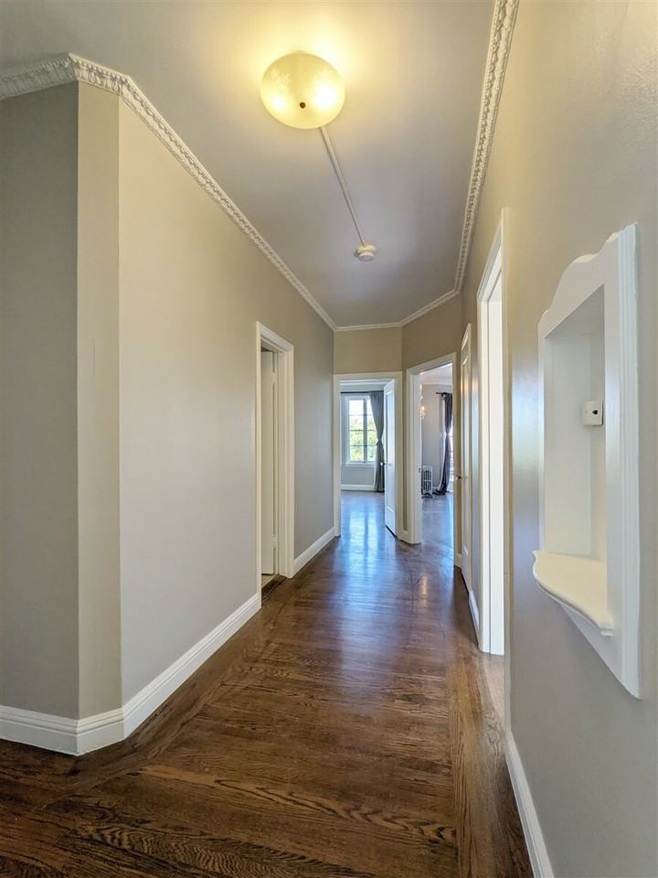 171 19th Ave #5 - Photo 4 of 24