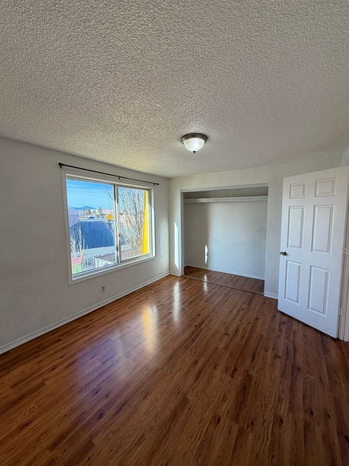 2124 Arthur St #16 - Photo 7 of 12