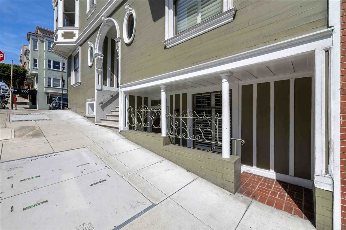 990 Union St - Photo 3 of 27