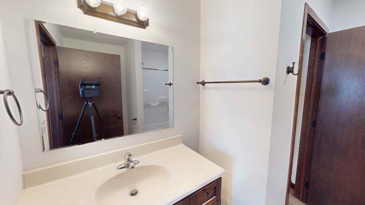 203 Larson Avenue - Photo 6 of 11