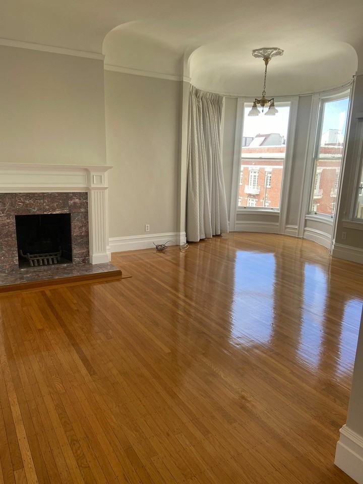 2295 Washington St - Photo 3 of 9