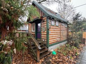 GANTJ01 - Photo 1 of 1