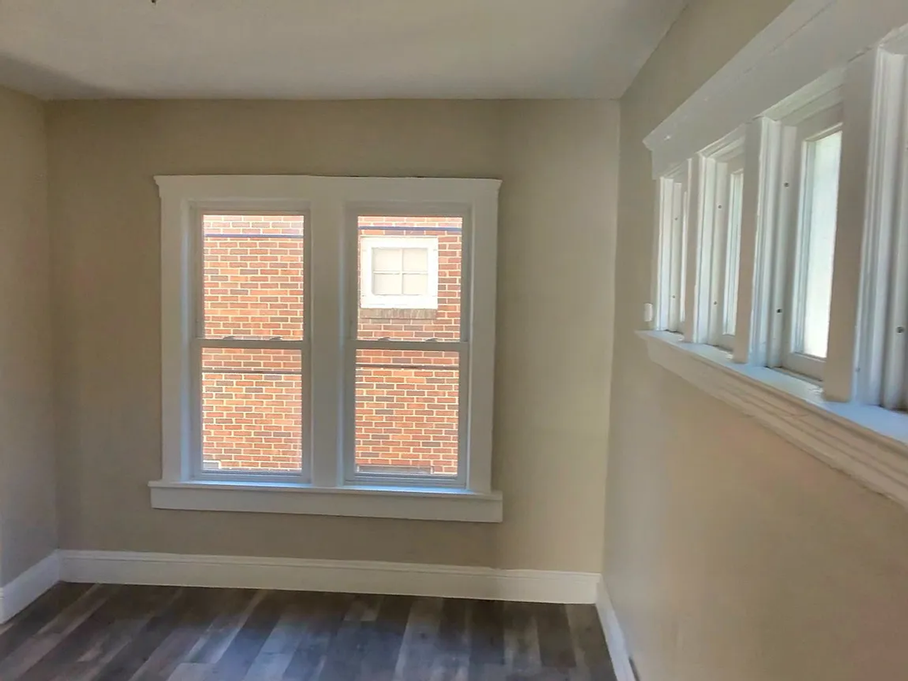 2926 East 130th Street - Photo 2 of 9