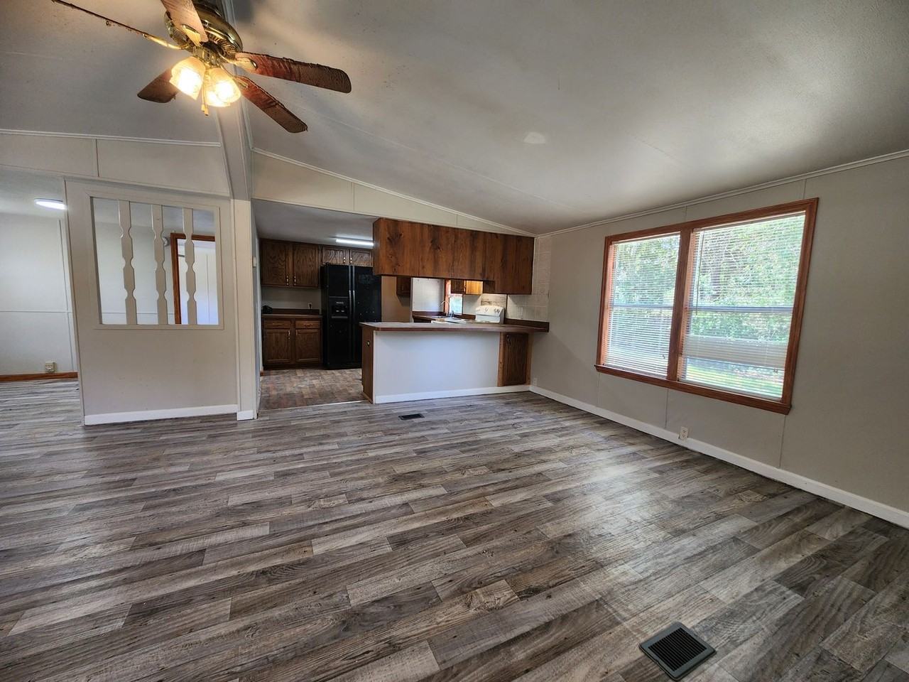 9150 Se 197th Ave - Photo 5 of 25