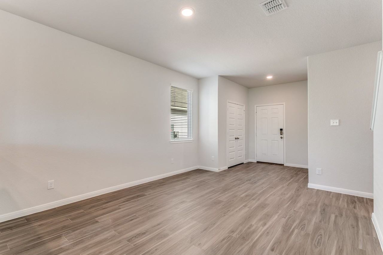 15035 Homing Mdw - Photo 4 of 25
