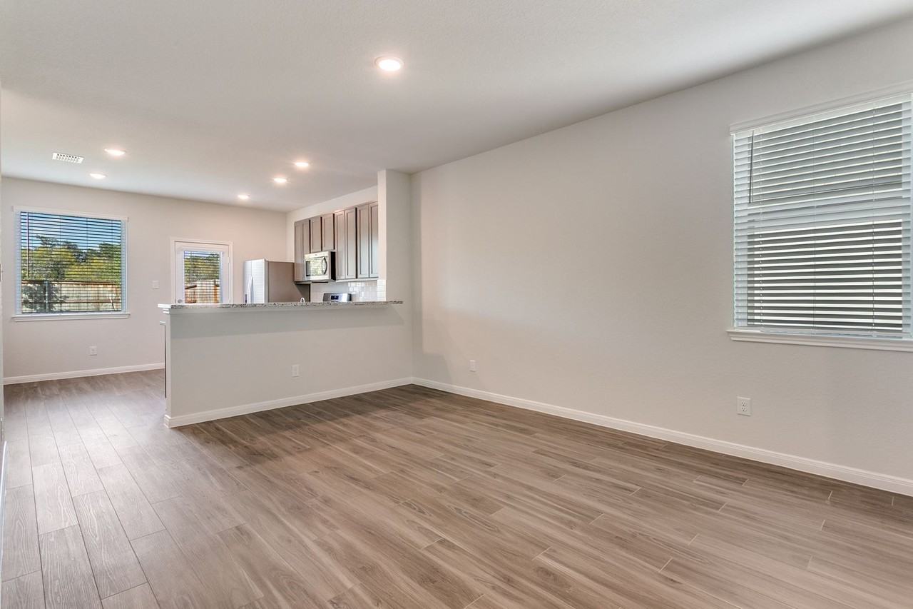 15035 Homing Mdw - Photo 5 of 25