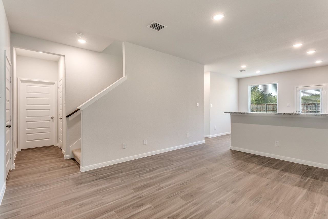 15035 Homing Mdw - Photo 6 of 25