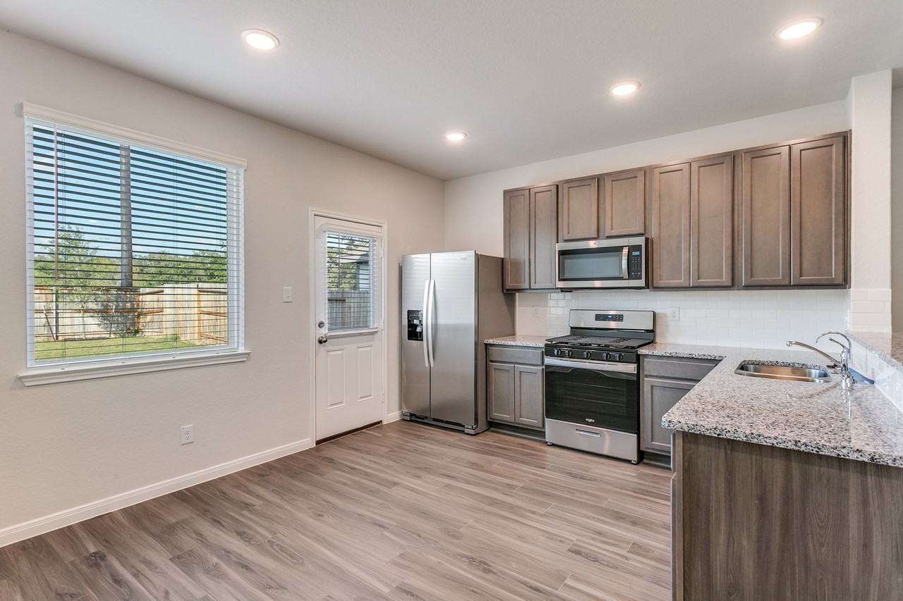 15035 Homing Mdw - Photo 7 of 25