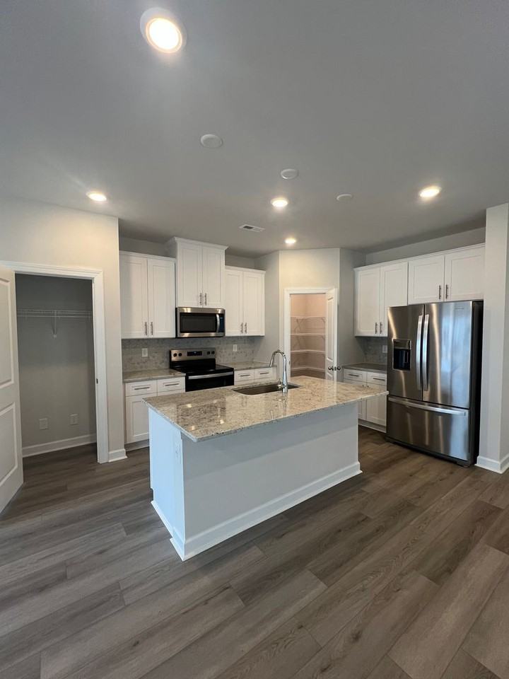 1717 Braemar Village Drive - Photo 5 of 24