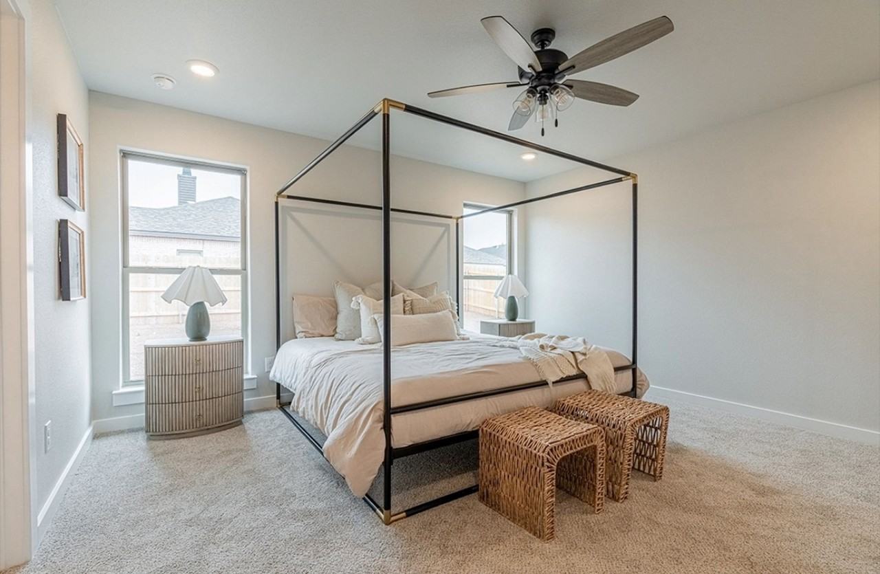 2147 Langford Avenue - Photo 7 of 9