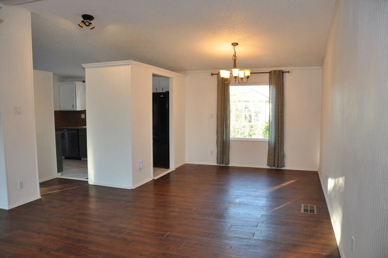 367 Mesquite St - Photo 4 of 25