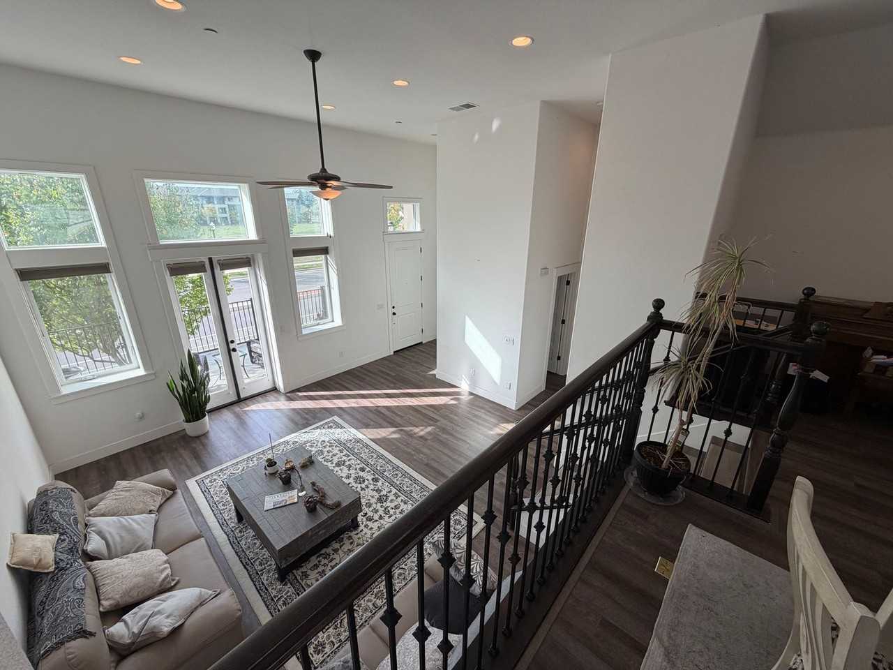 3417 Crocker Dr - Photo 4 of 32