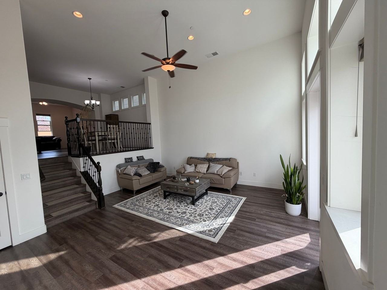 3417 Crocker Dr - Photo 5 of 32