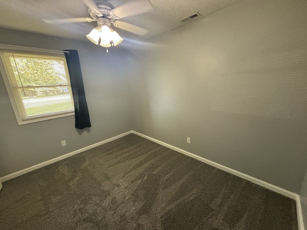 53 E Winchester - Photo 2 of 17