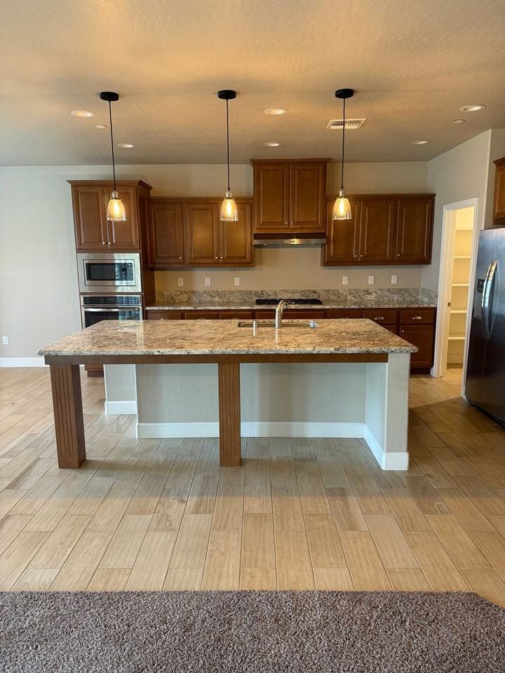 1082 West Quail Rock Way - Photo 6 of 42