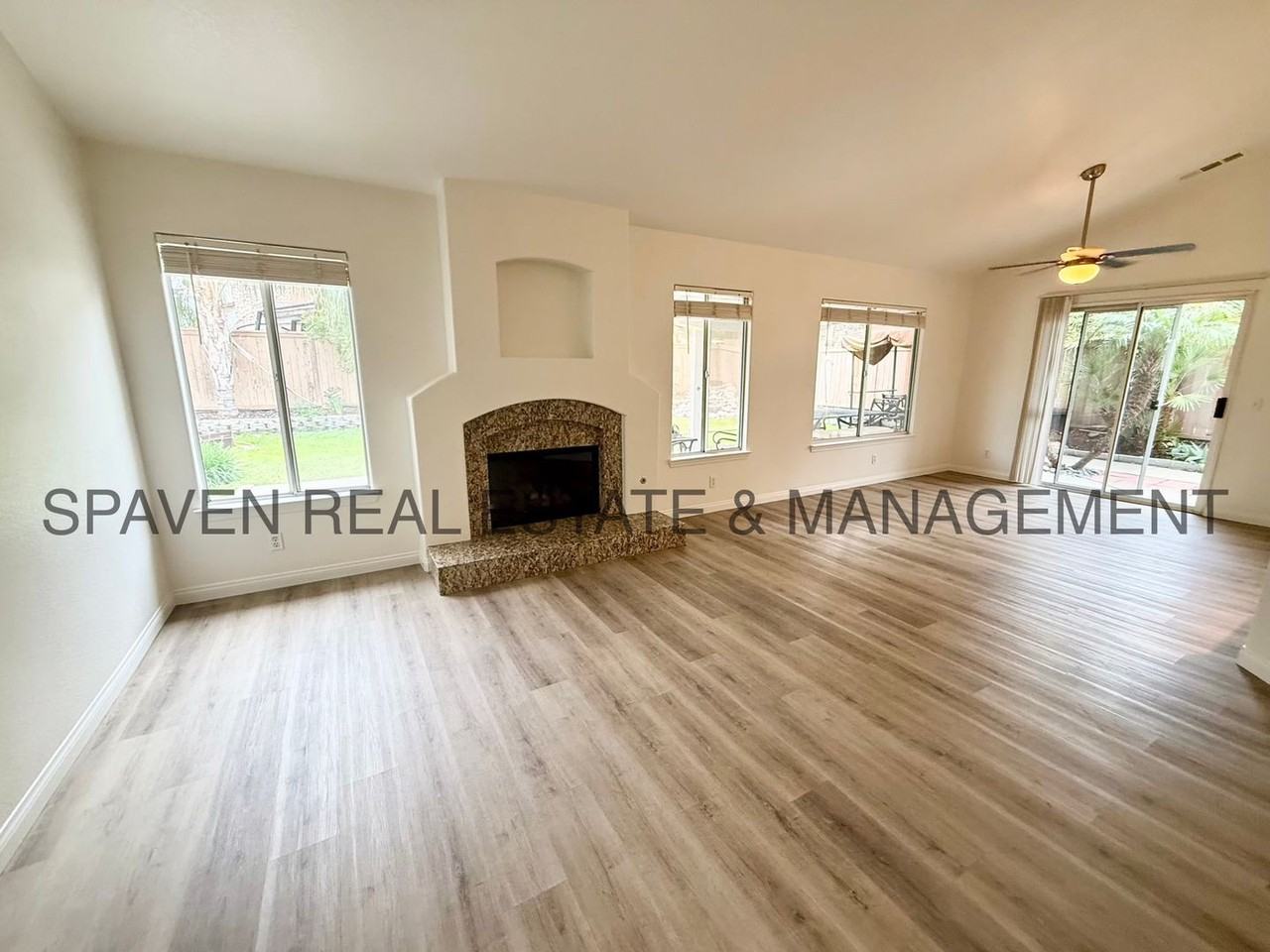 28599 Milky Way - Photo 4 of 20