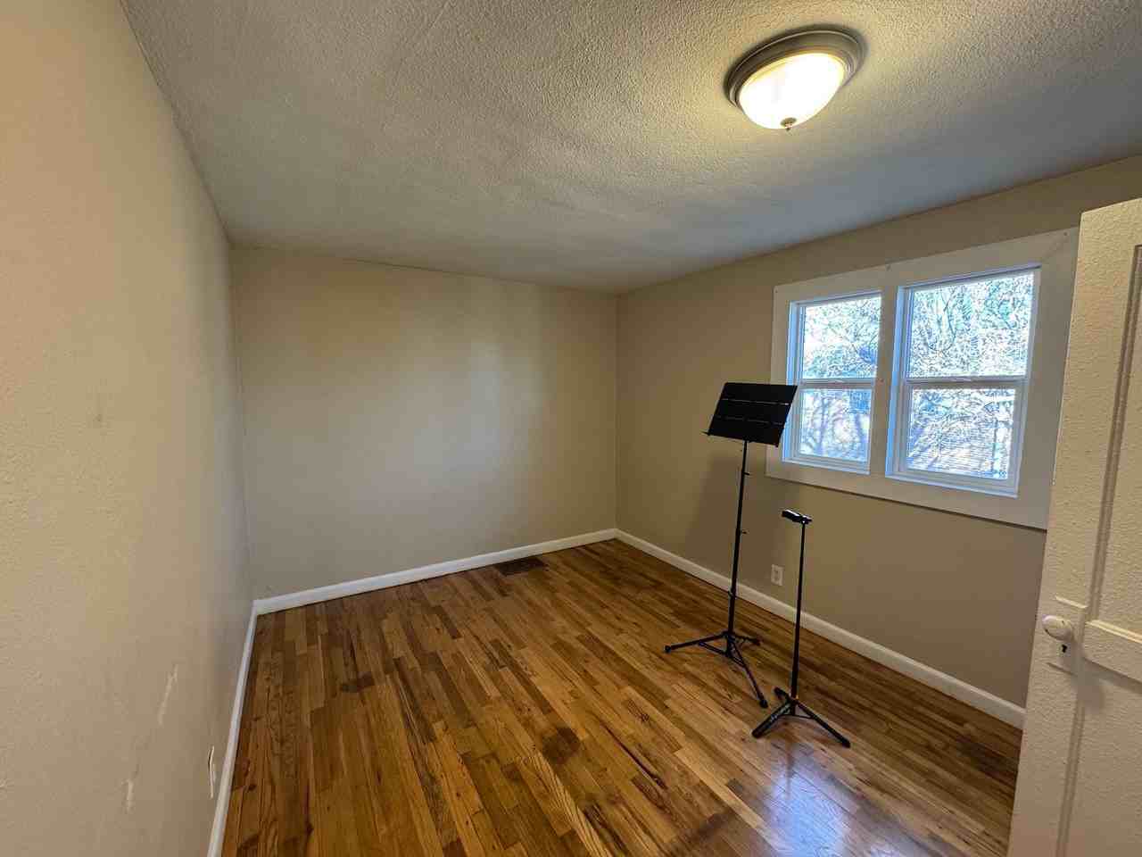 830 31st Avenue - Photo 4 of 5