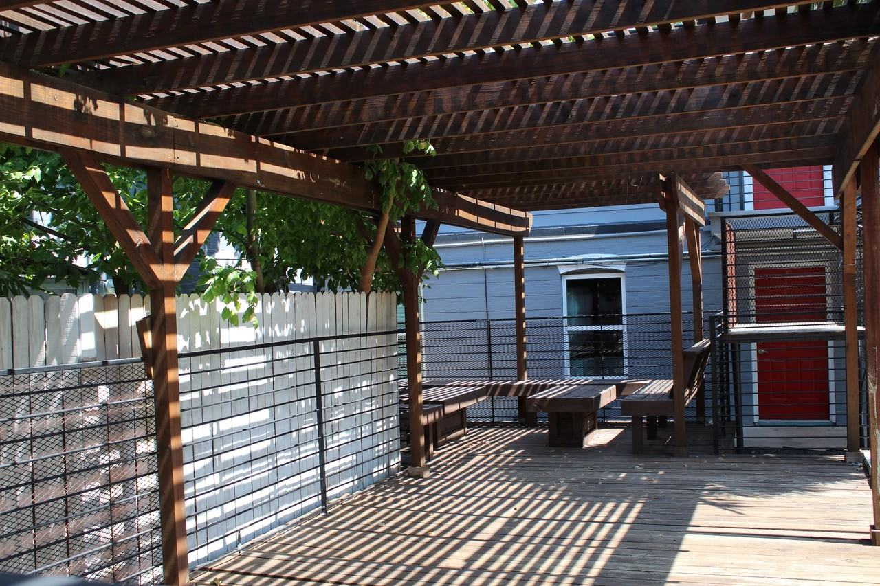 Hyde Park Square - Photo 5 of 50