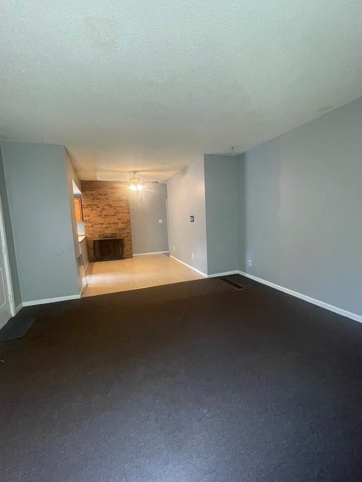 106 Comfort St #108 - Photo 7 of 11