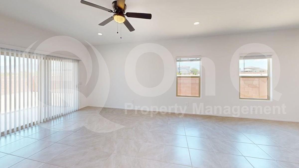 12885 E Russo Dr - Photo 5 of 27