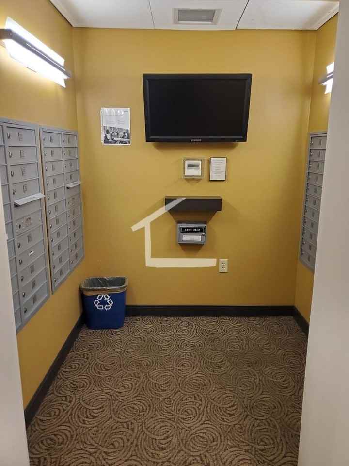 9 Camelot Court - Photo 5 of 11