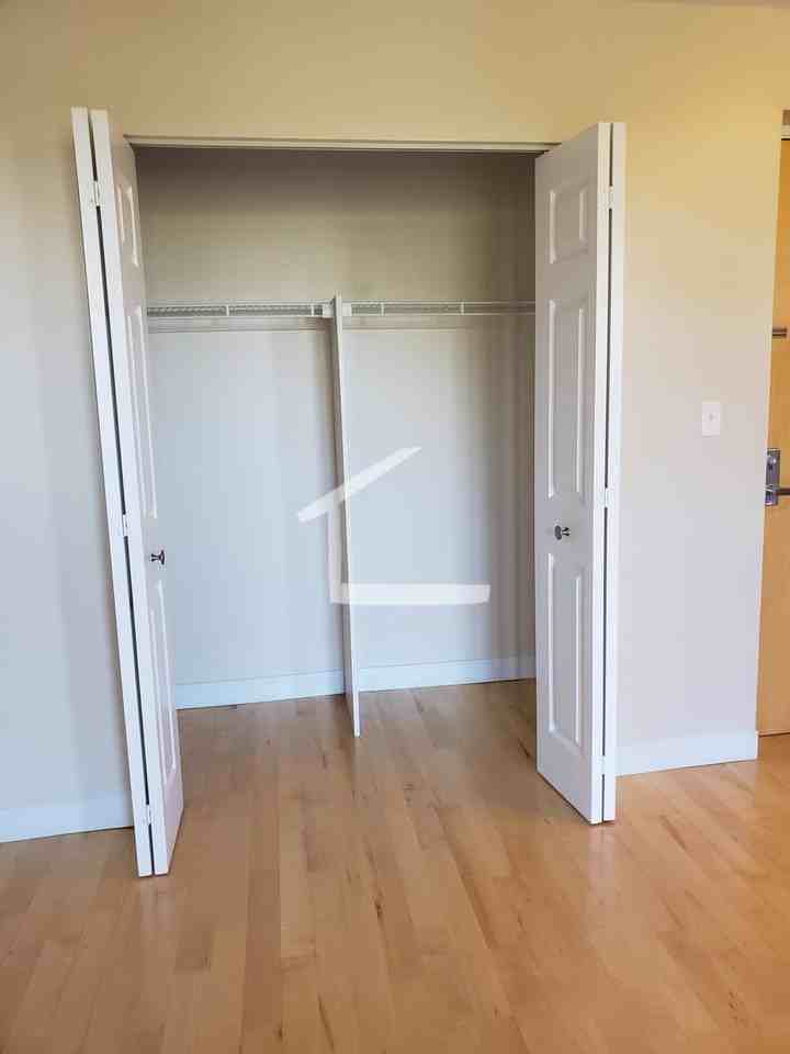 9 Camelot Court - Photo 6 of 11