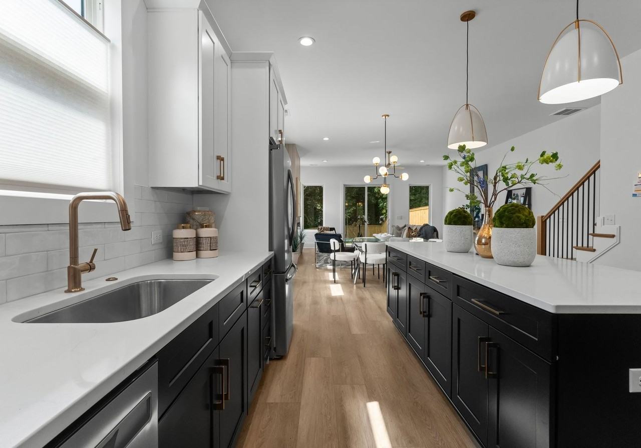 2010 St John St - Photo 6 of 29